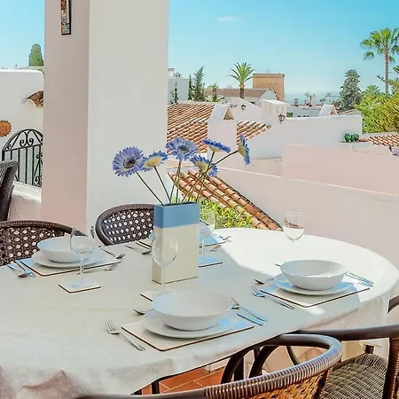 Ap351 - Capuchinos 54 * Nerja